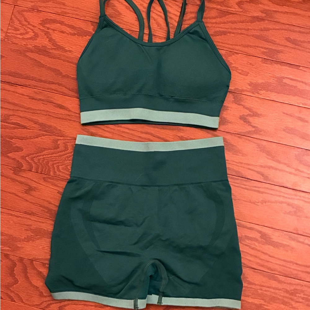 Women's Green Athletic Set